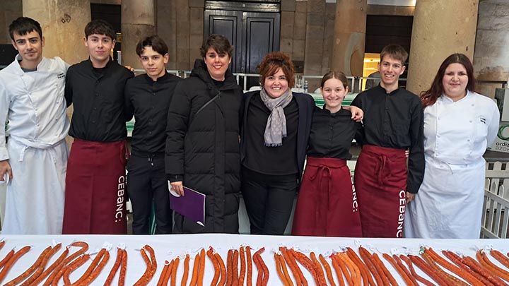 EL ALUMNADO DE CEBANC, PROTAGONISTA EN EL CAMPEONATO DE TXISTORRA DE EUSKAL HERRIA