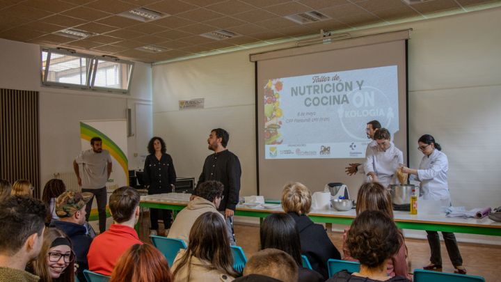CEBANC-EK MINBIZIA DUTEN HAURRENTZAKO EKIMEN SOLIDARIO BATEAN PARTE HARTU DU PLAIAUNDIN (IRUN)